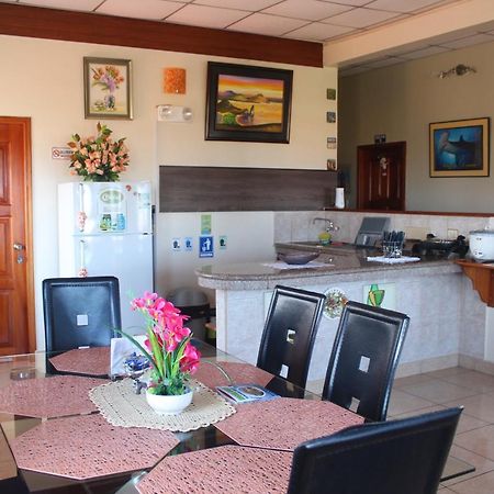 Hostal Romy Puerto Baquerizo Moreno Eksteriør bilde