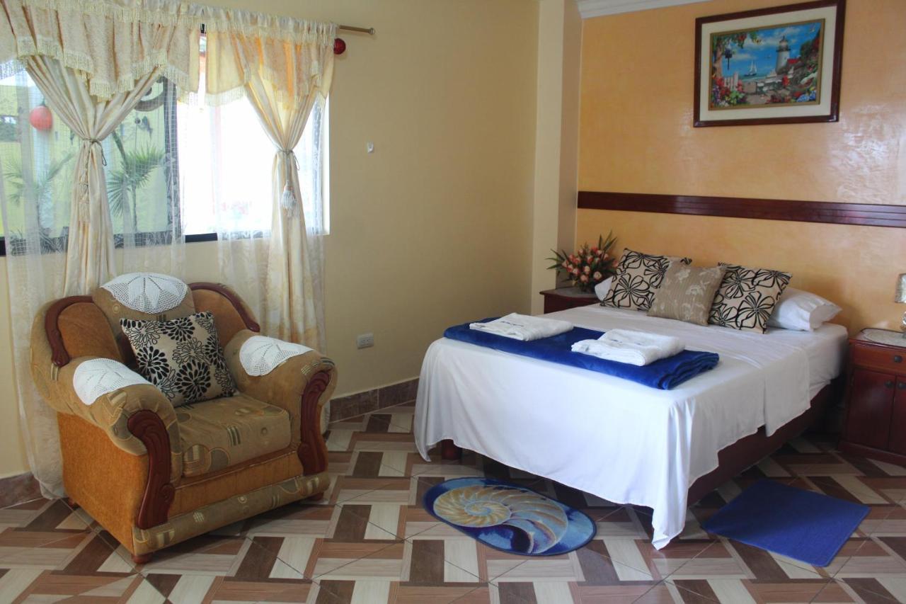 Hostal Romy Puerto Baquerizo Moreno Eksteriør bilde