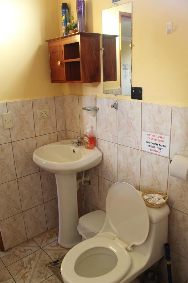 Hostal Romy Puerto Baquerizo Moreno Eksteriør bilde