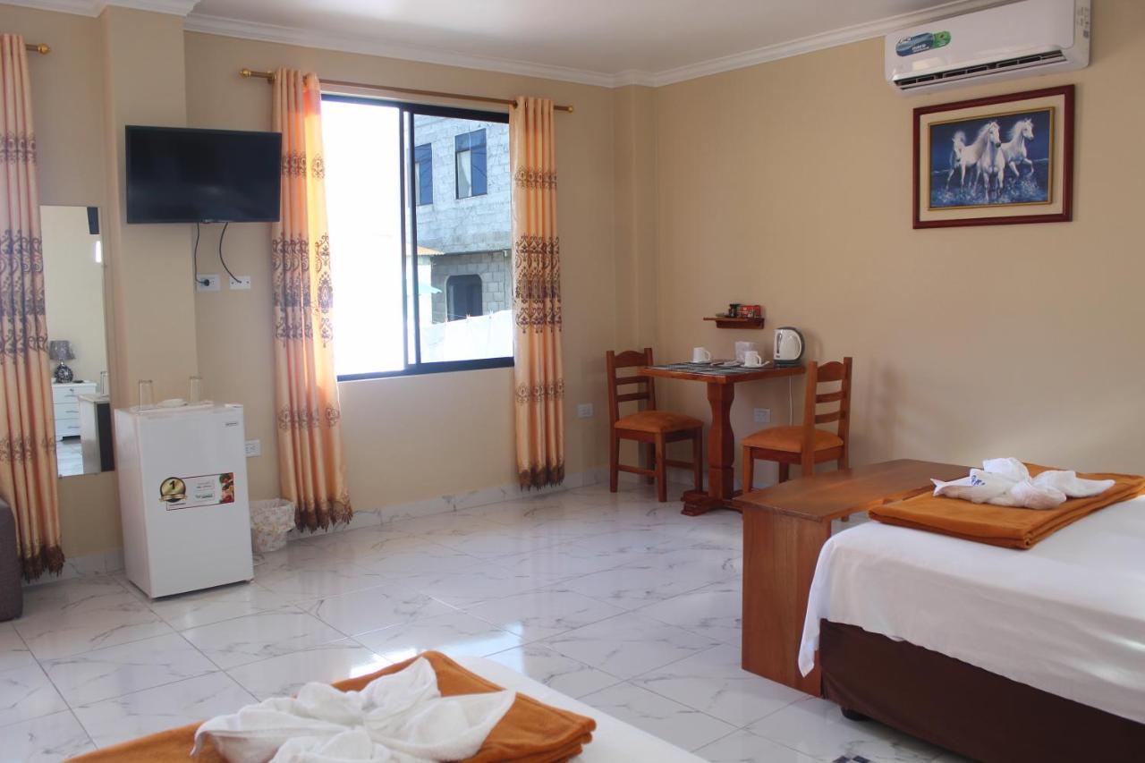Hostal Romy Puerto Baquerizo Moreno Eksteriør bilde