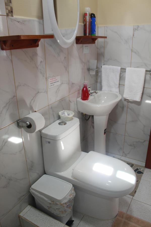 Hostal Romy Puerto Baquerizo Moreno Eksteriør bilde