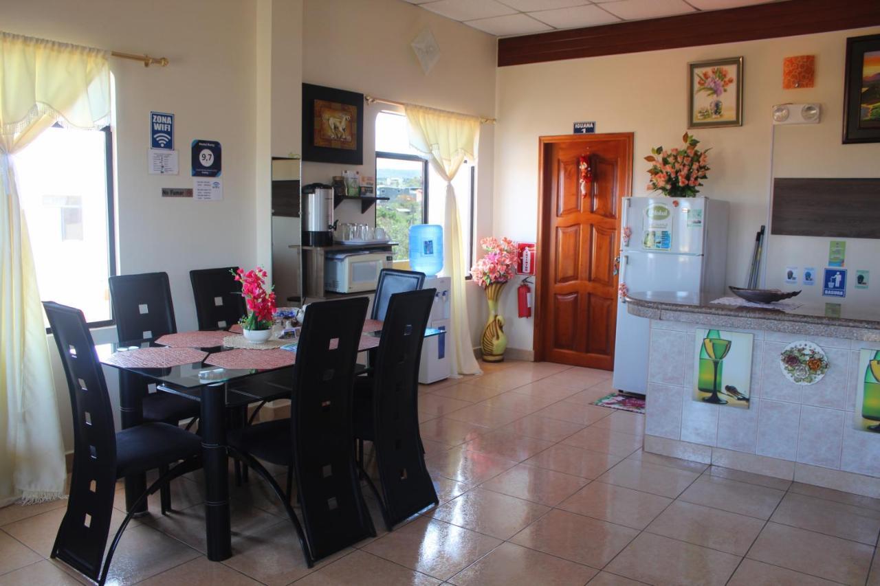 Hostal Romy Puerto Baquerizo Moreno Eksteriør bilde