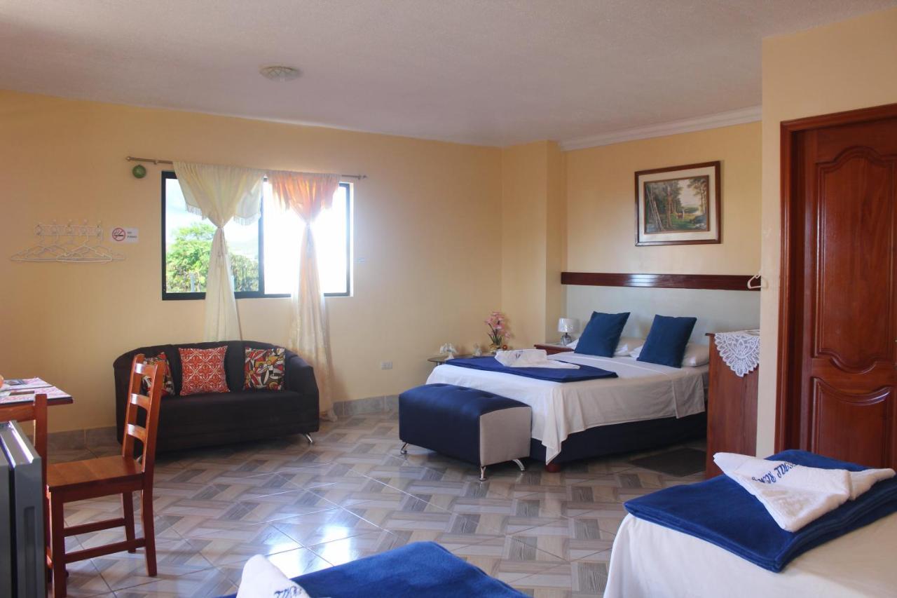 Hostal Romy Puerto Baquerizo Moreno Eksteriør bilde