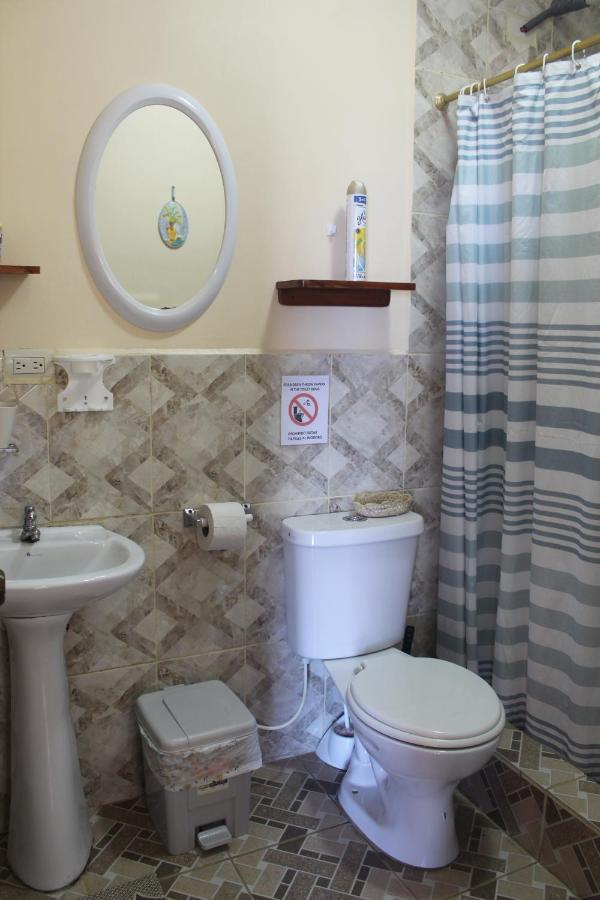 Hostal Romy Puerto Baquerizo Moreno Eksteriør bilde
