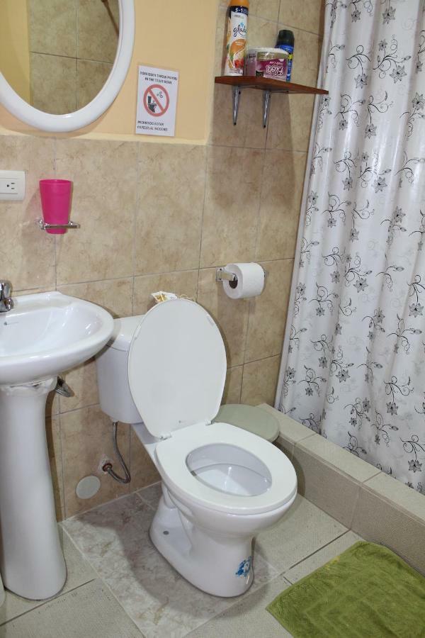 Hostal Romy Puerto Baquerizo Moreno Eksteriør bilde